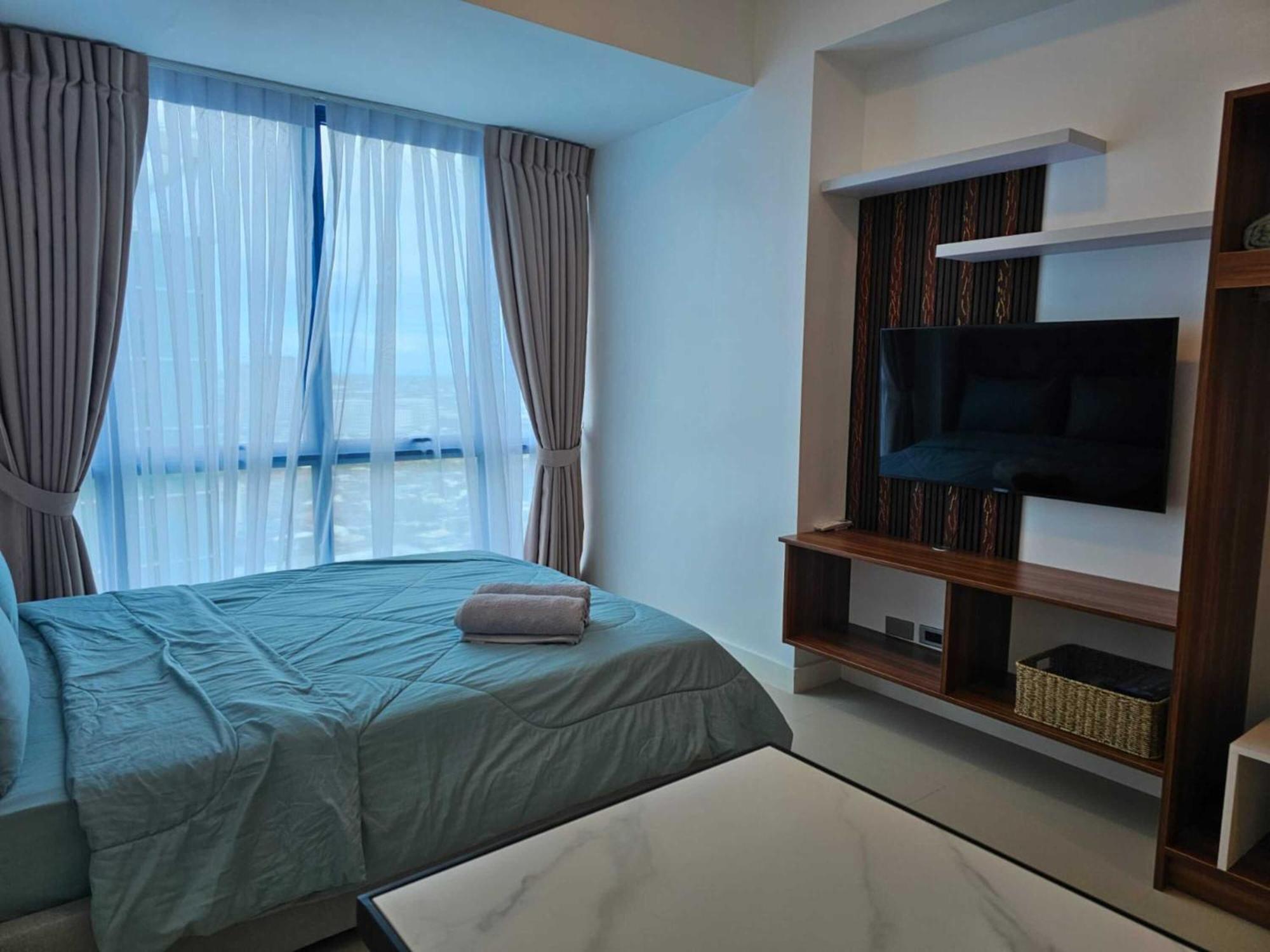 38 Park Ave 2707 Apartment